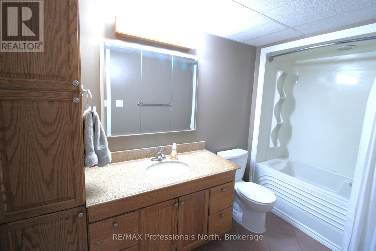 83 Pine Street Property Photo 24
