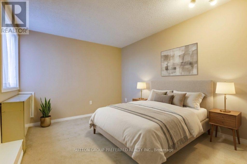 605 - 1600 Adelaide Street N Property Photo 12