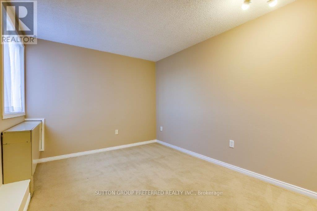 605 - 1600 Adelaide Street N Property Photo 13