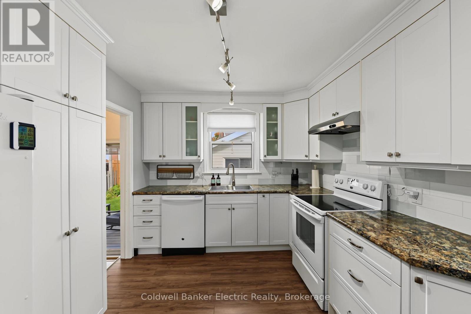 440 Howden Street Property Photo 3