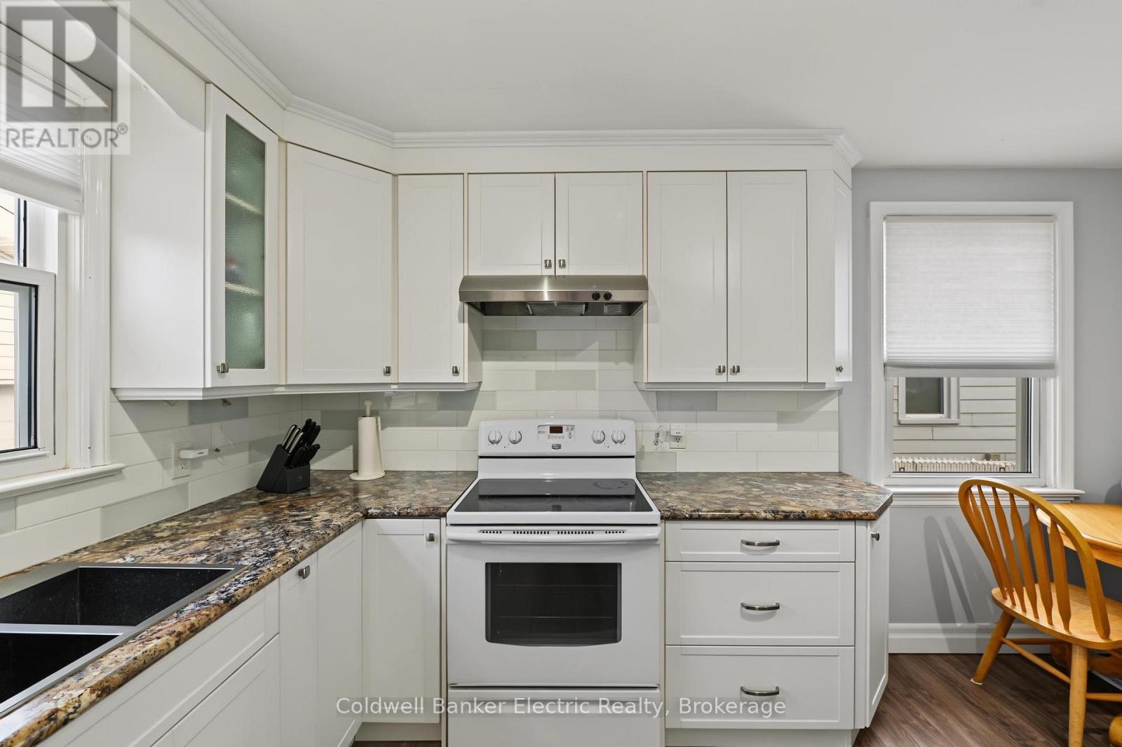 440 Howden Street Property Photo 5