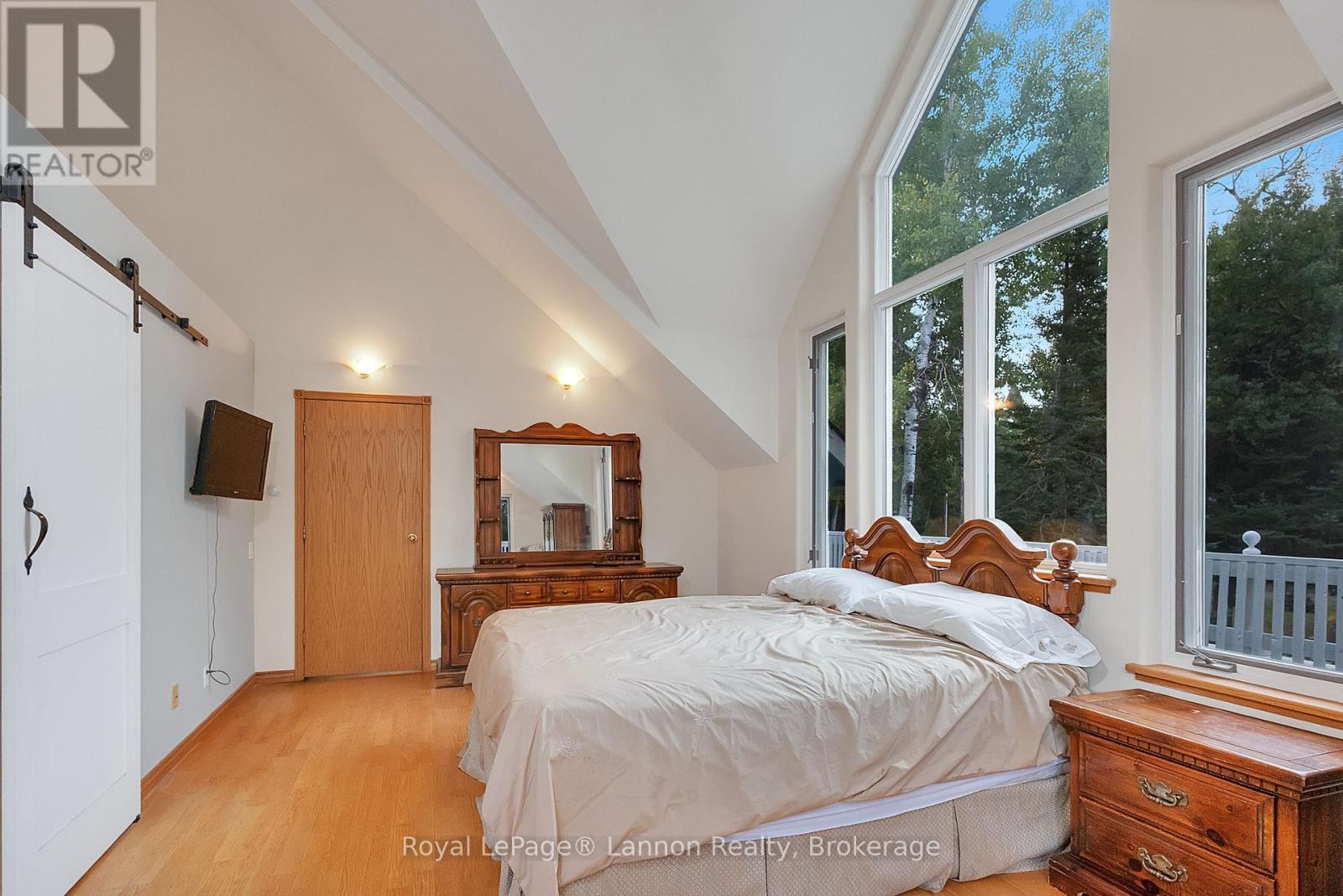 2165 Gregor Road Property Photo 25
