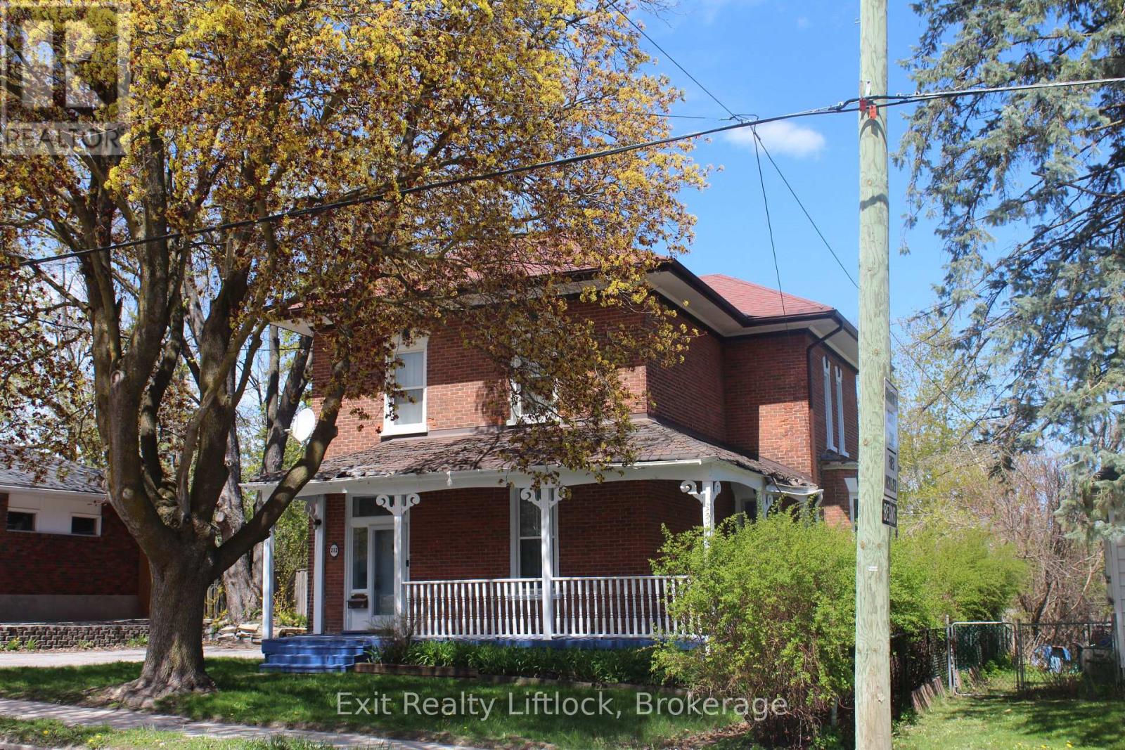 212 BARNARDO AVENUE Property Photo 1