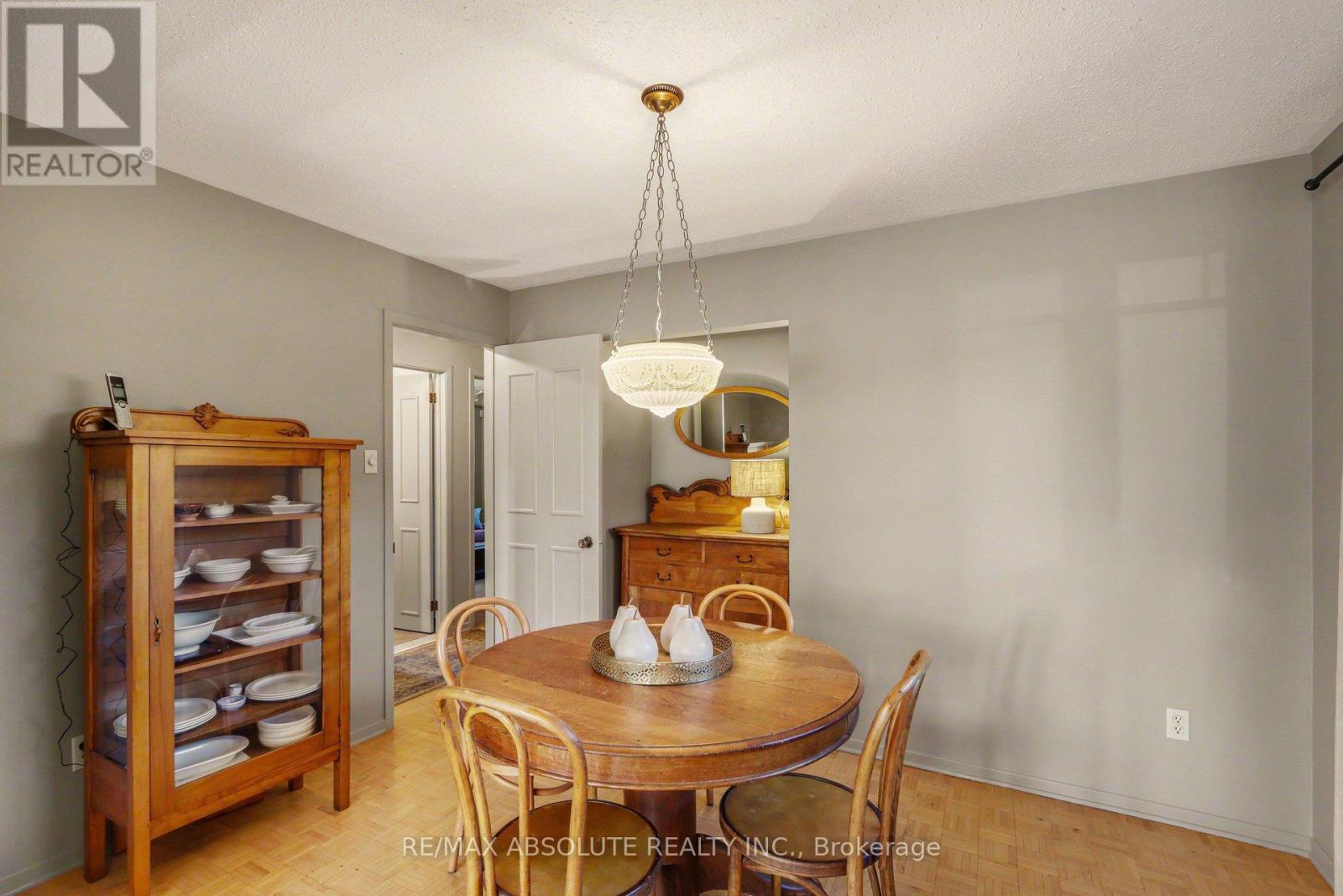 125 Juniper Street E Property Photo 7