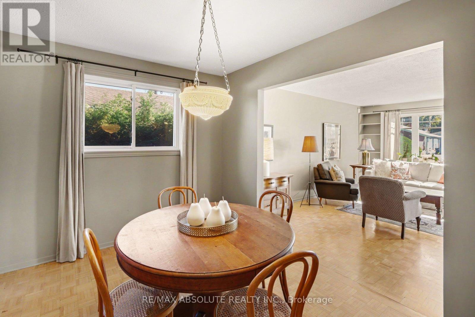 125 Juniper Street E Property Photo 8
