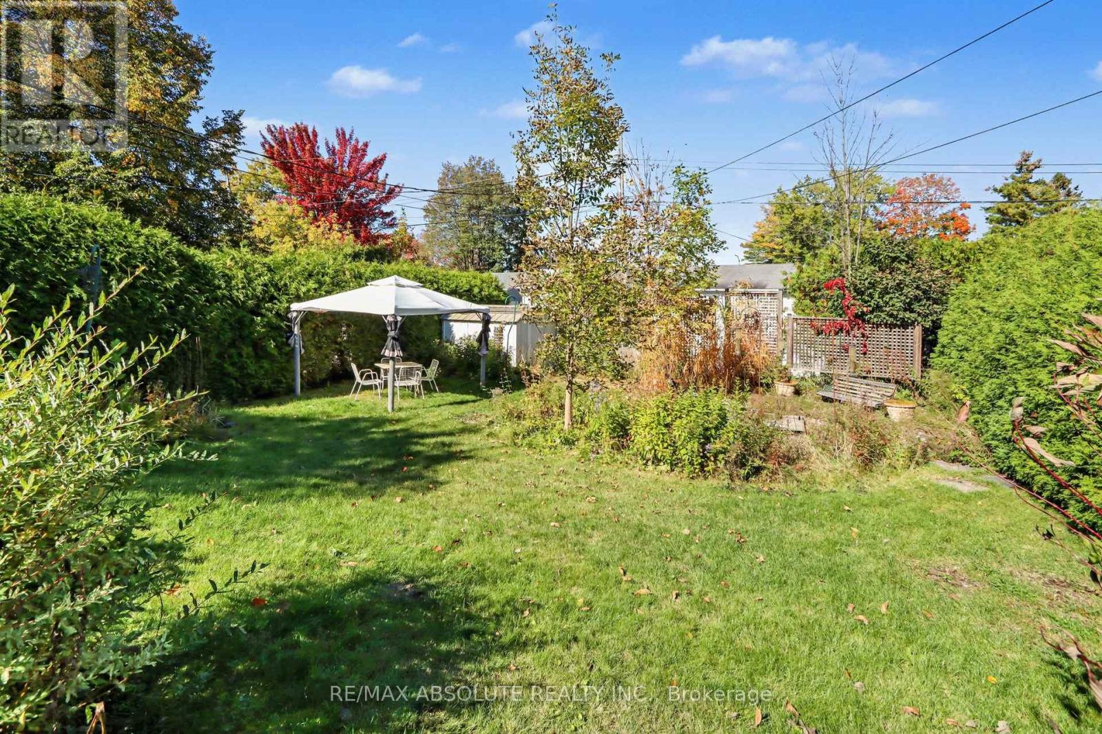 125 Juniper Street E Property Photo 28