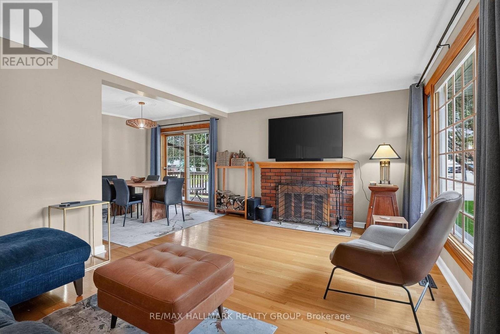 987 Neville Street Property Photo 12