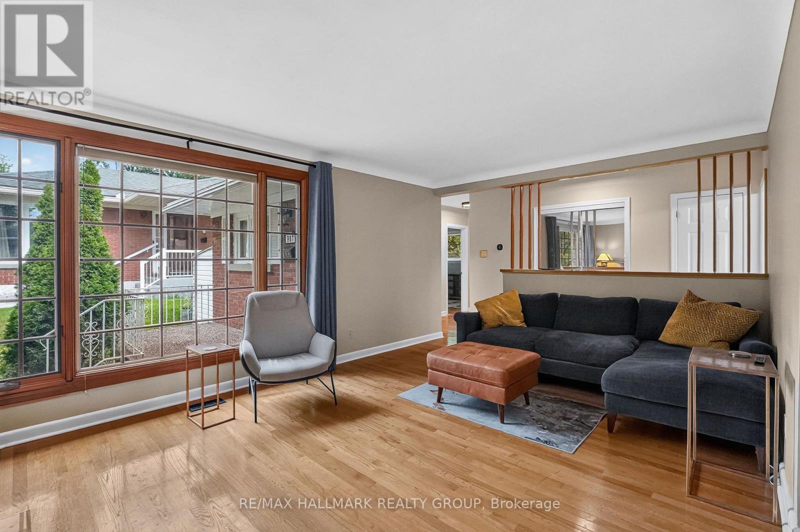 987 Neville Street Property Photo 13