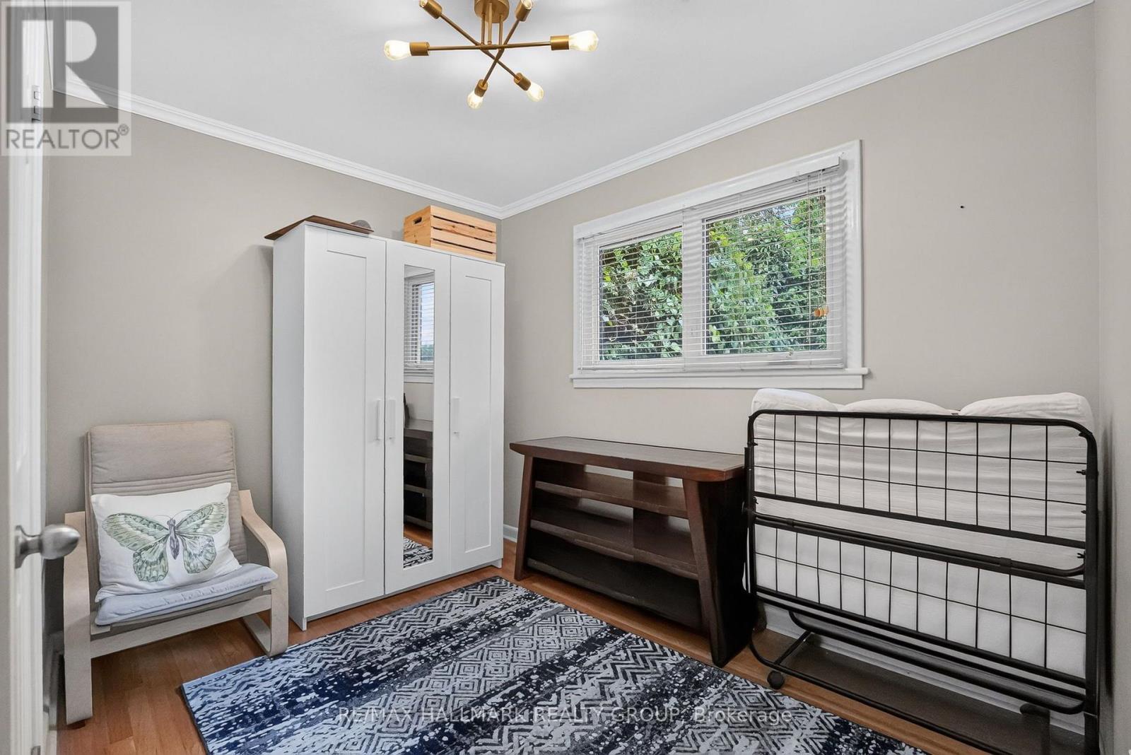 987 Neville Street Property Photo 20