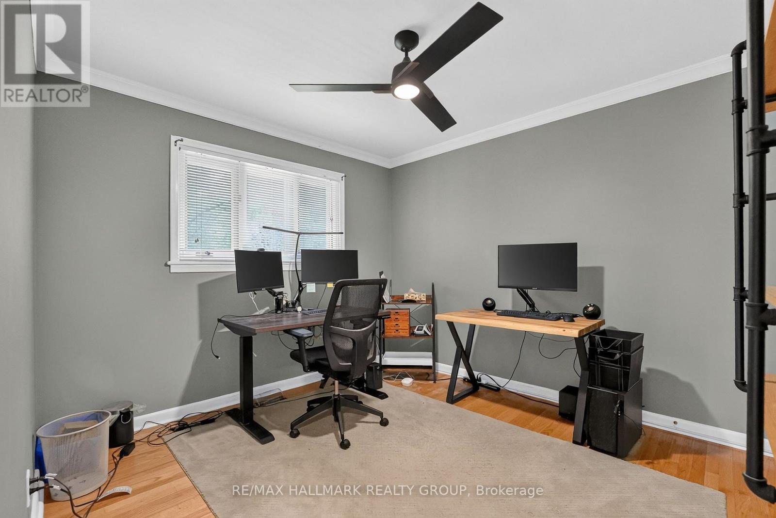 987 Neville Street Property Photo 23