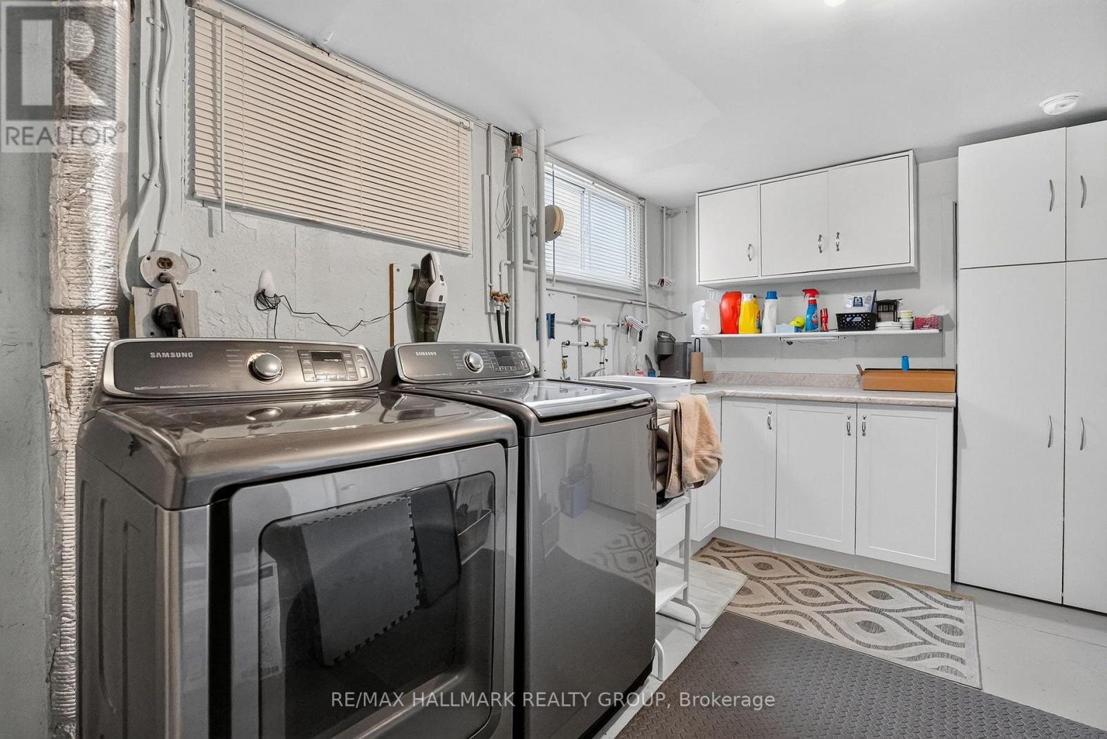 987 Neville Street Property Photo 34