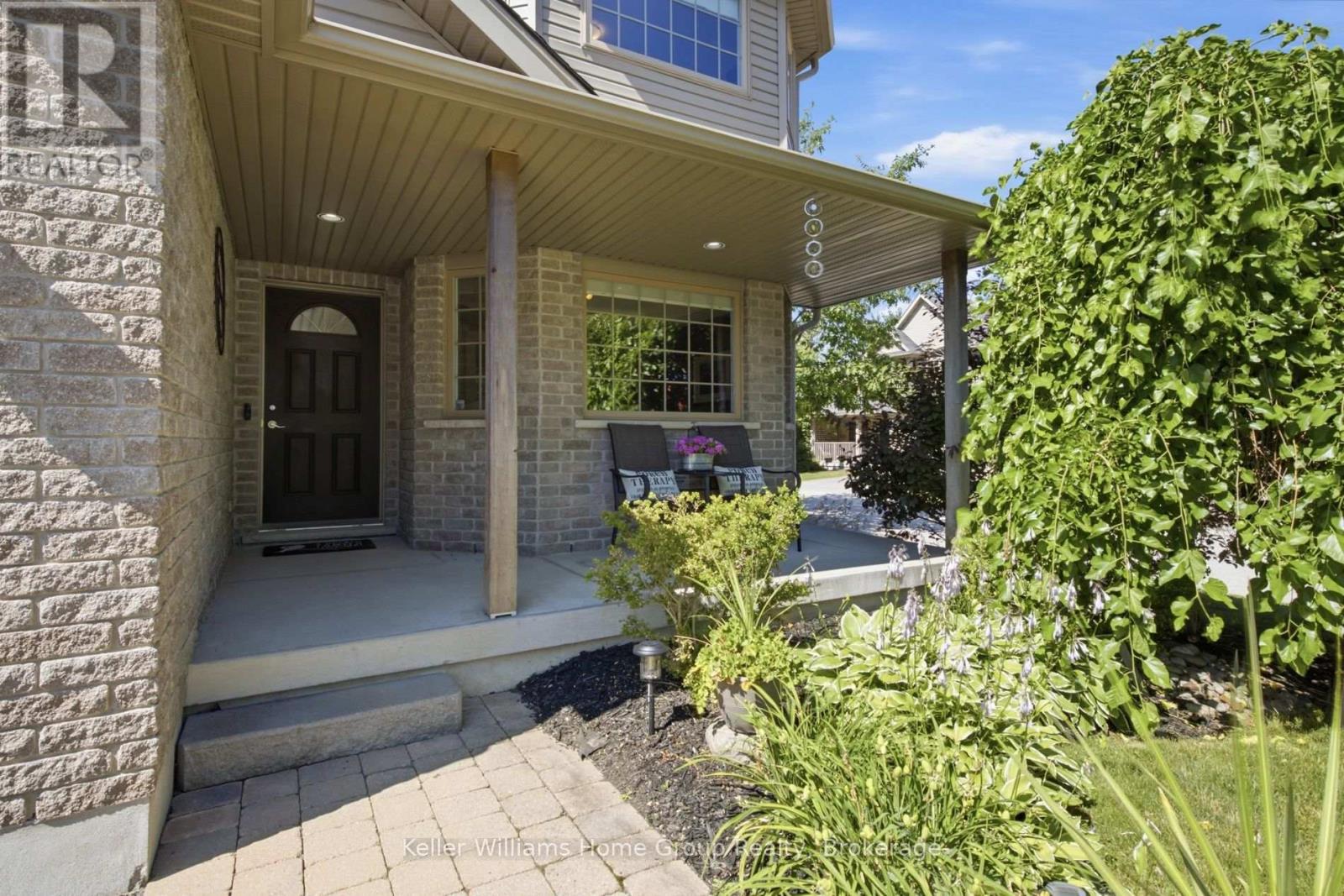 30 Inett Way Property Photo 3