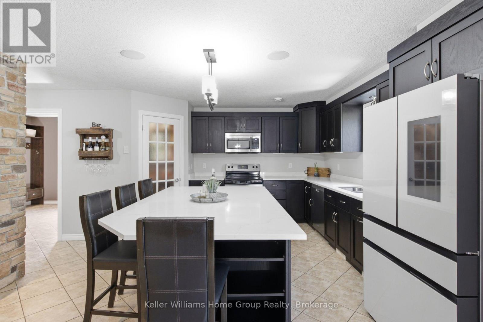 30 Inett Way Property Photo 13