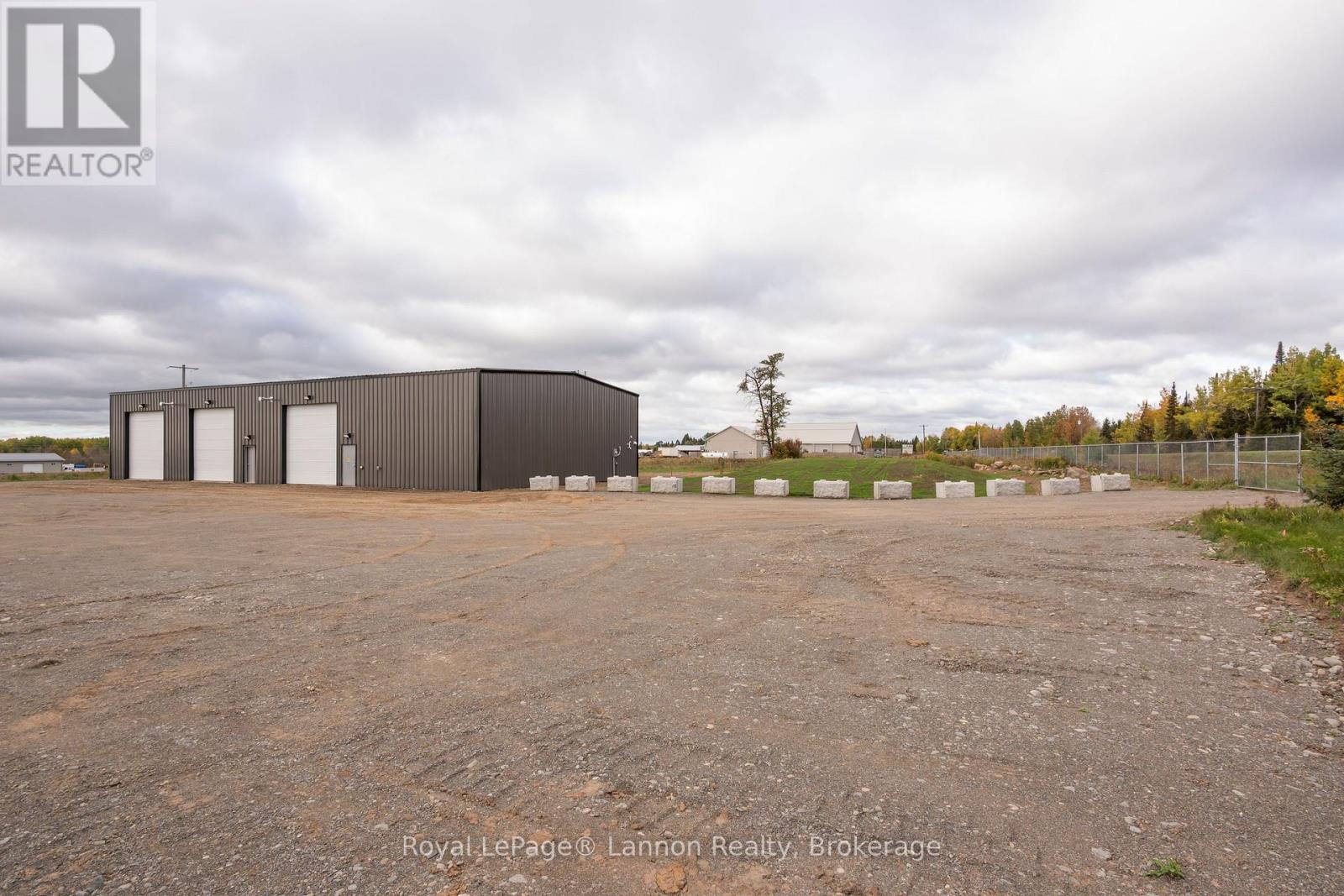 32 Wideman Drive Property Photo 4