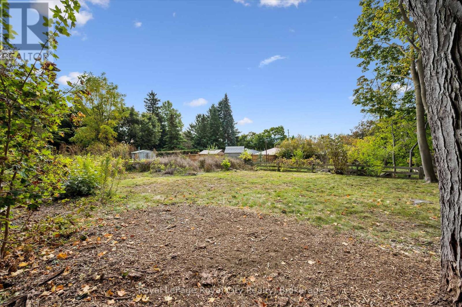 20 Highview Place Property Photo 4