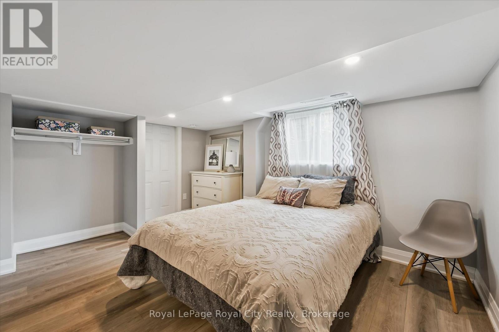 20 Highview Place Property Photo 18