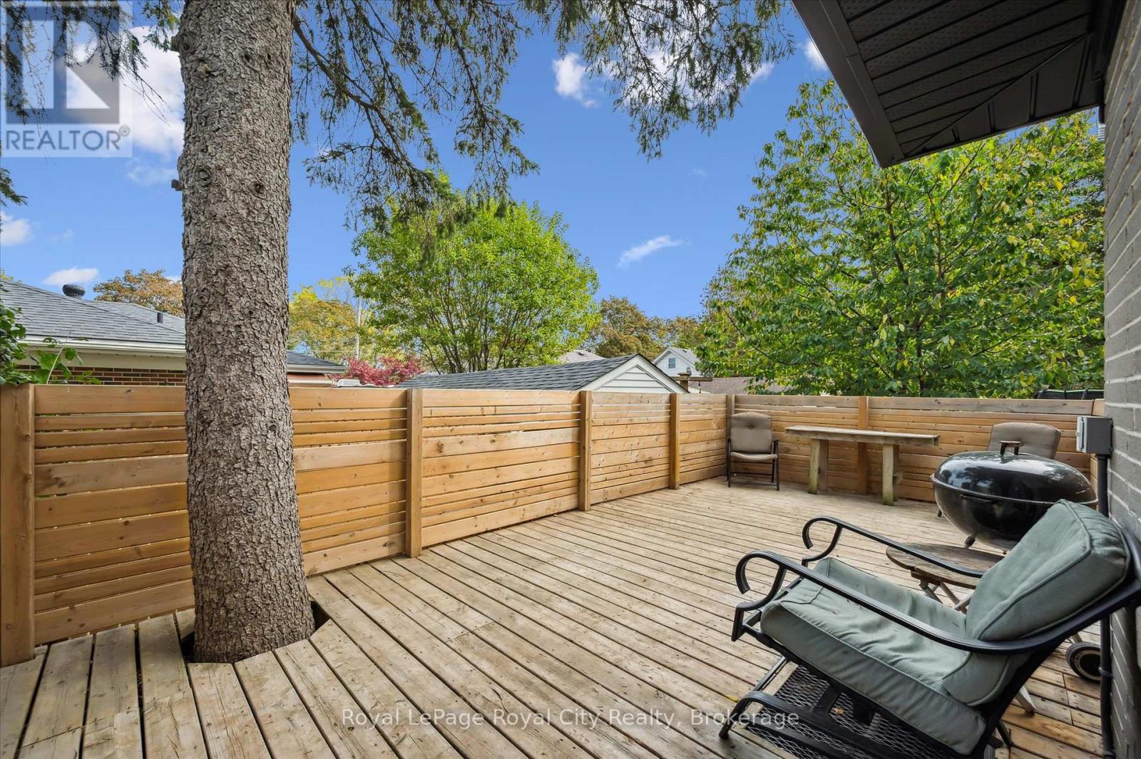 20 Highview Place Property Photo 21