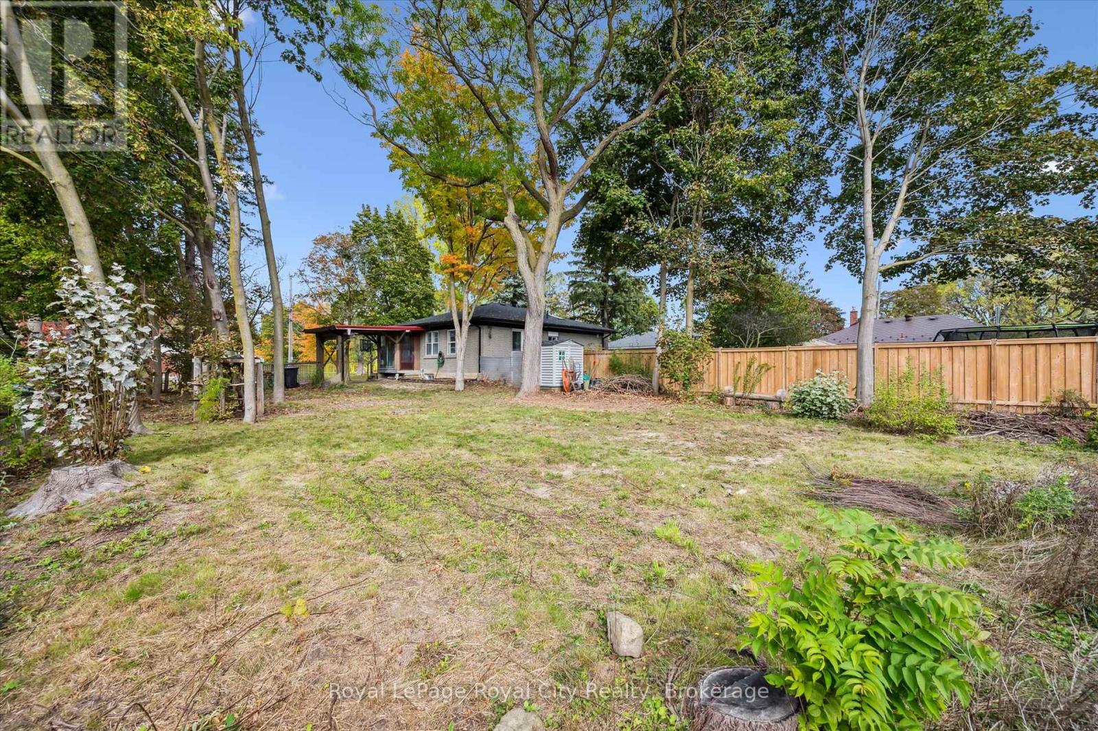 20 Highview Place Property Photo 24