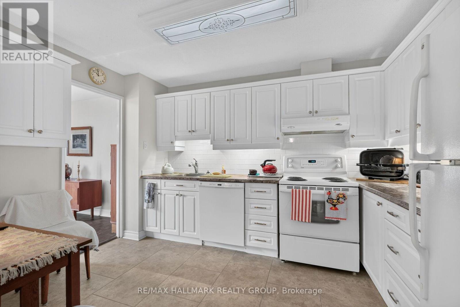 710 - 1485 Baseline Road Property Photo 19