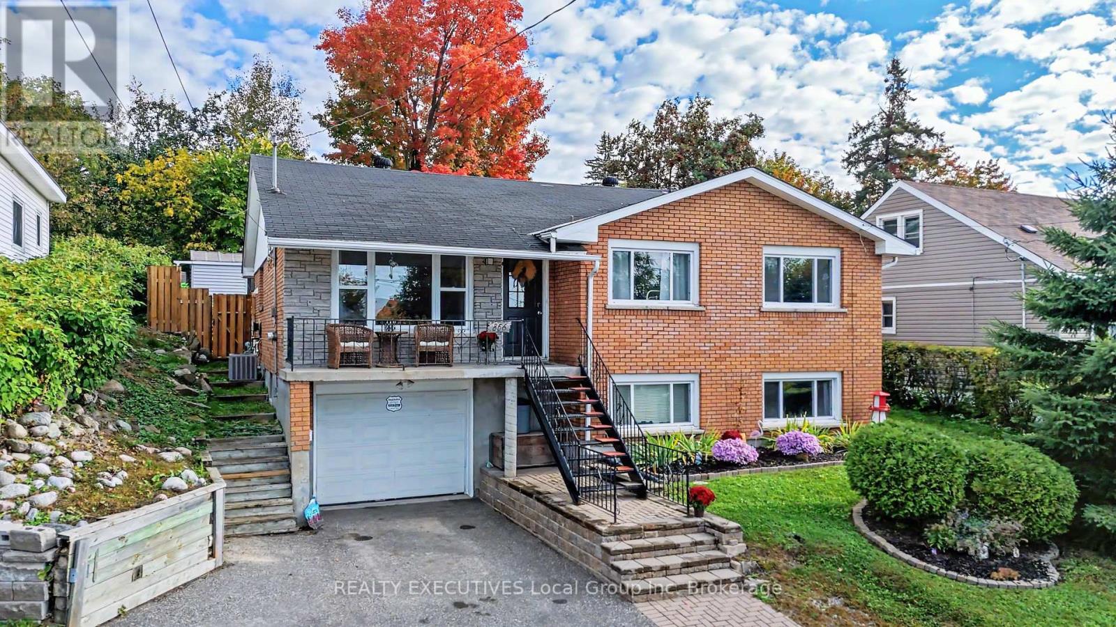 856 Jane Street Property Photo 1