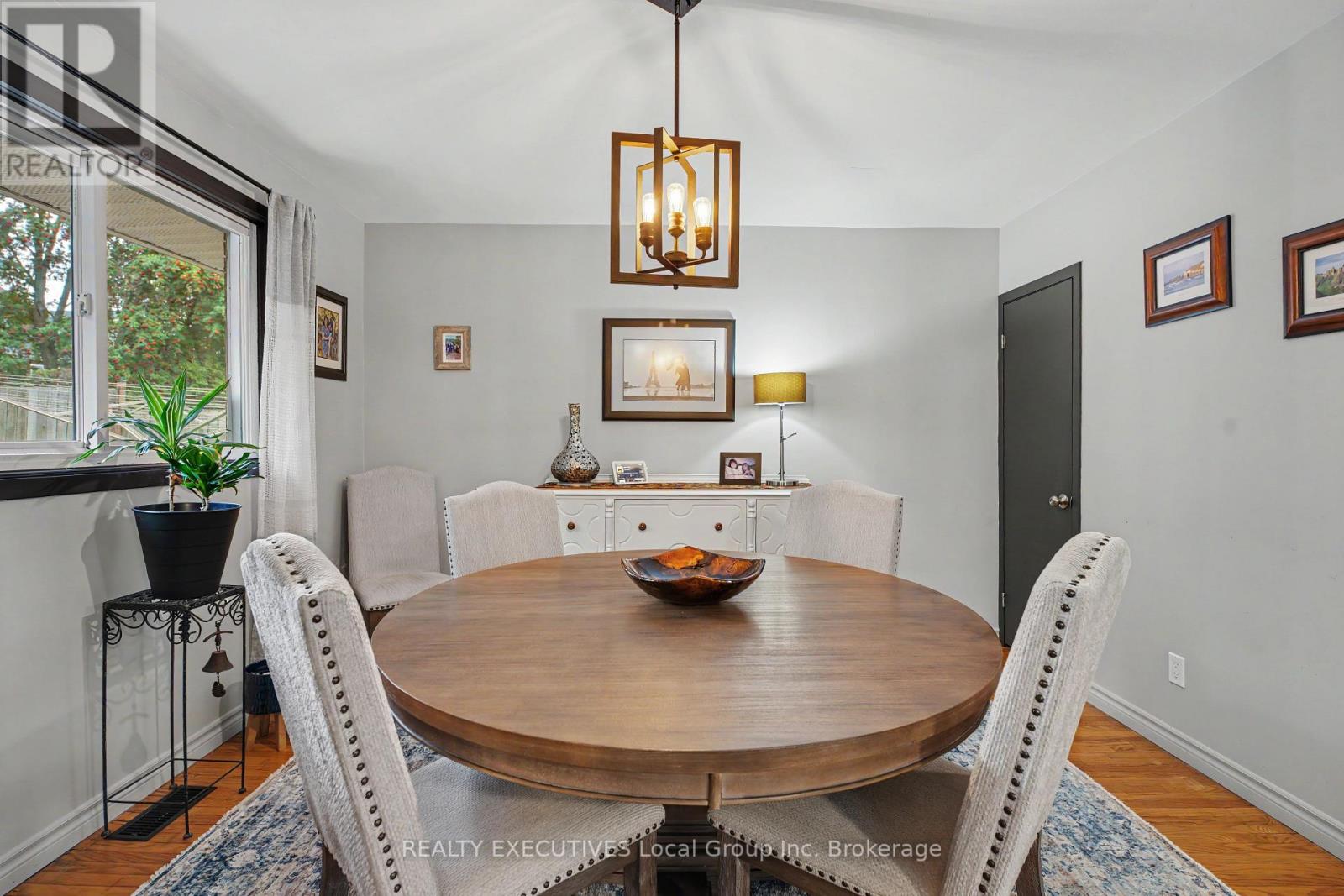 856 Jane Street Property Photo 11