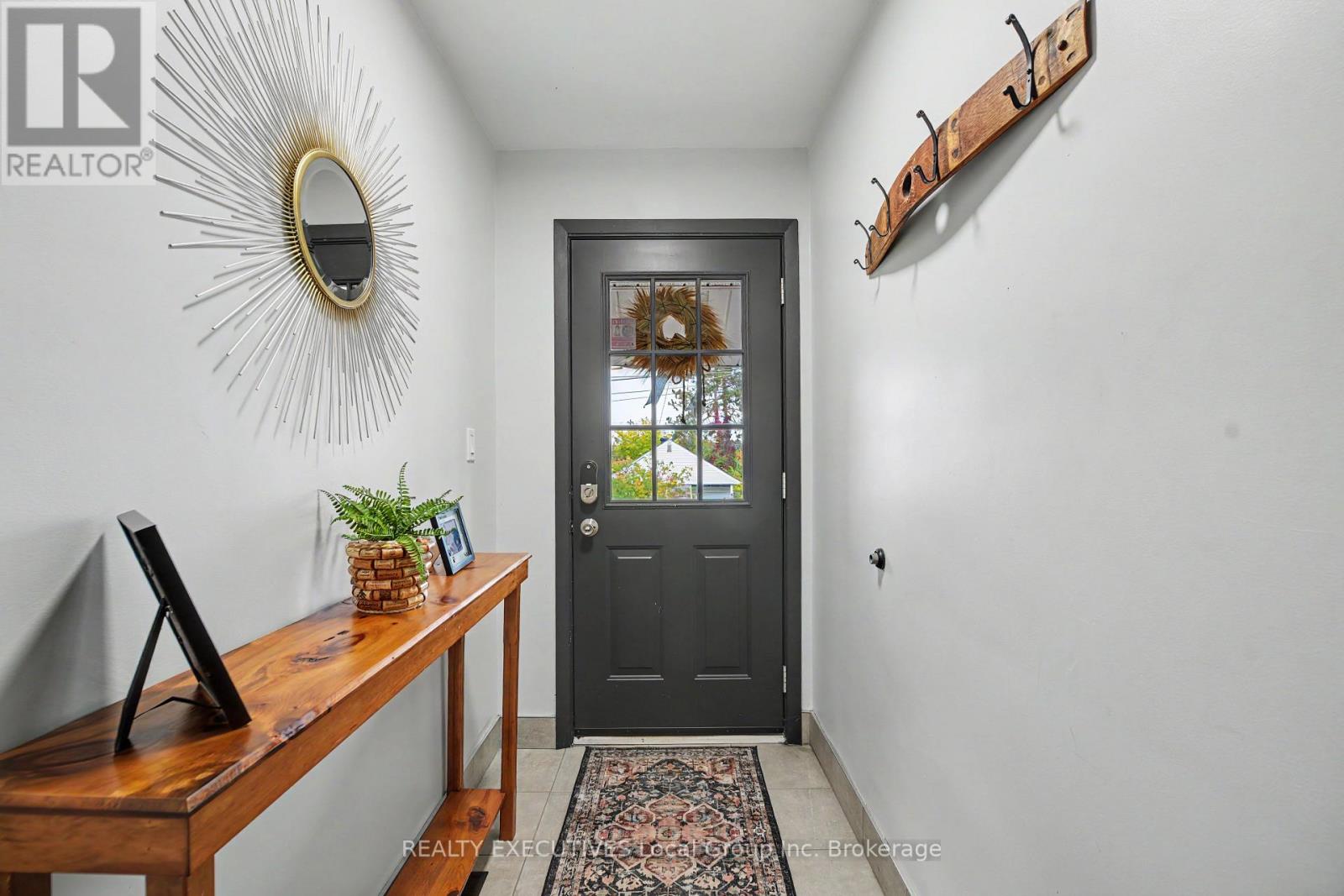 856 Jane Street Property Photo 21
