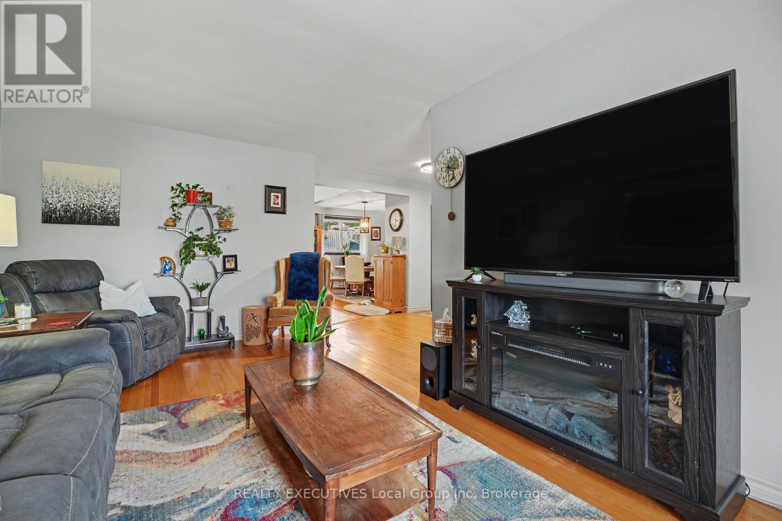 856 Jane Street Property Photo 23