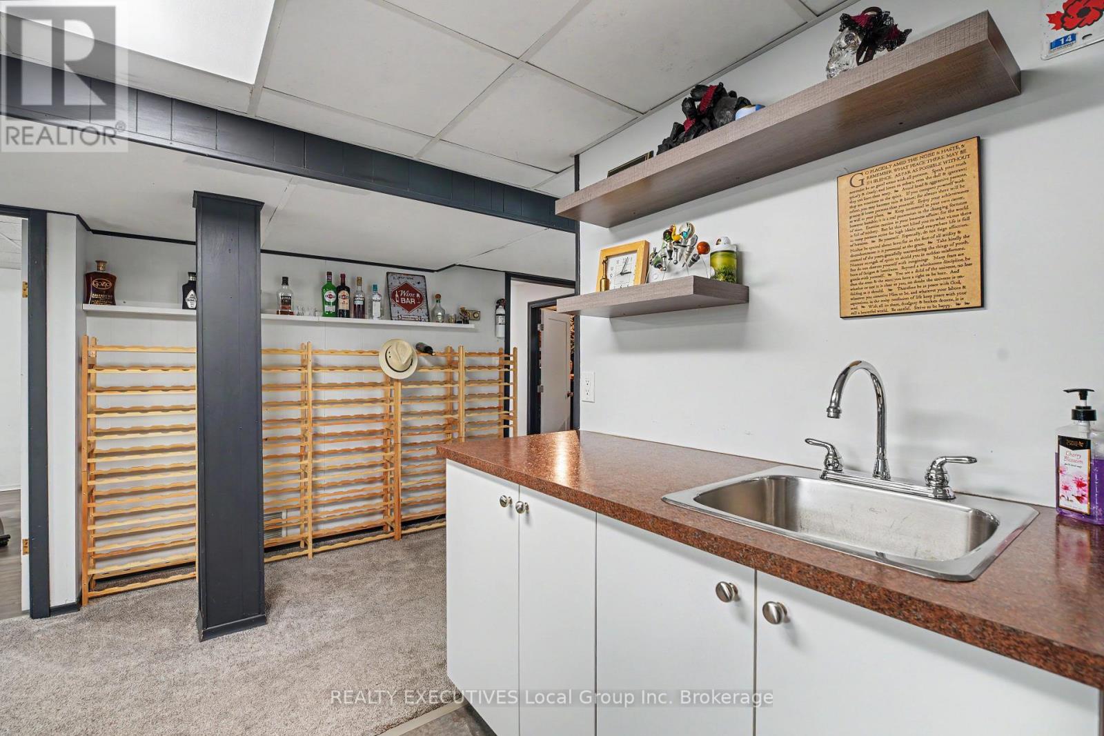 856 Jane Street Property Photo 29