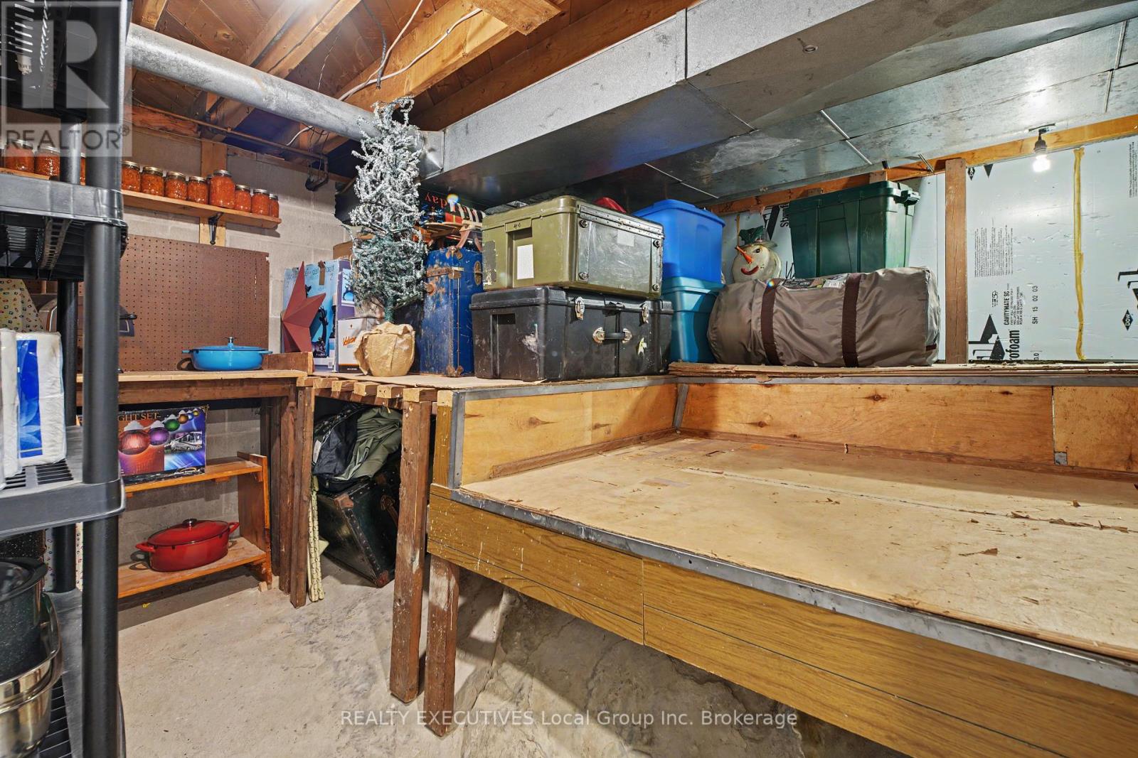 856 Jane Street Property Photo 37