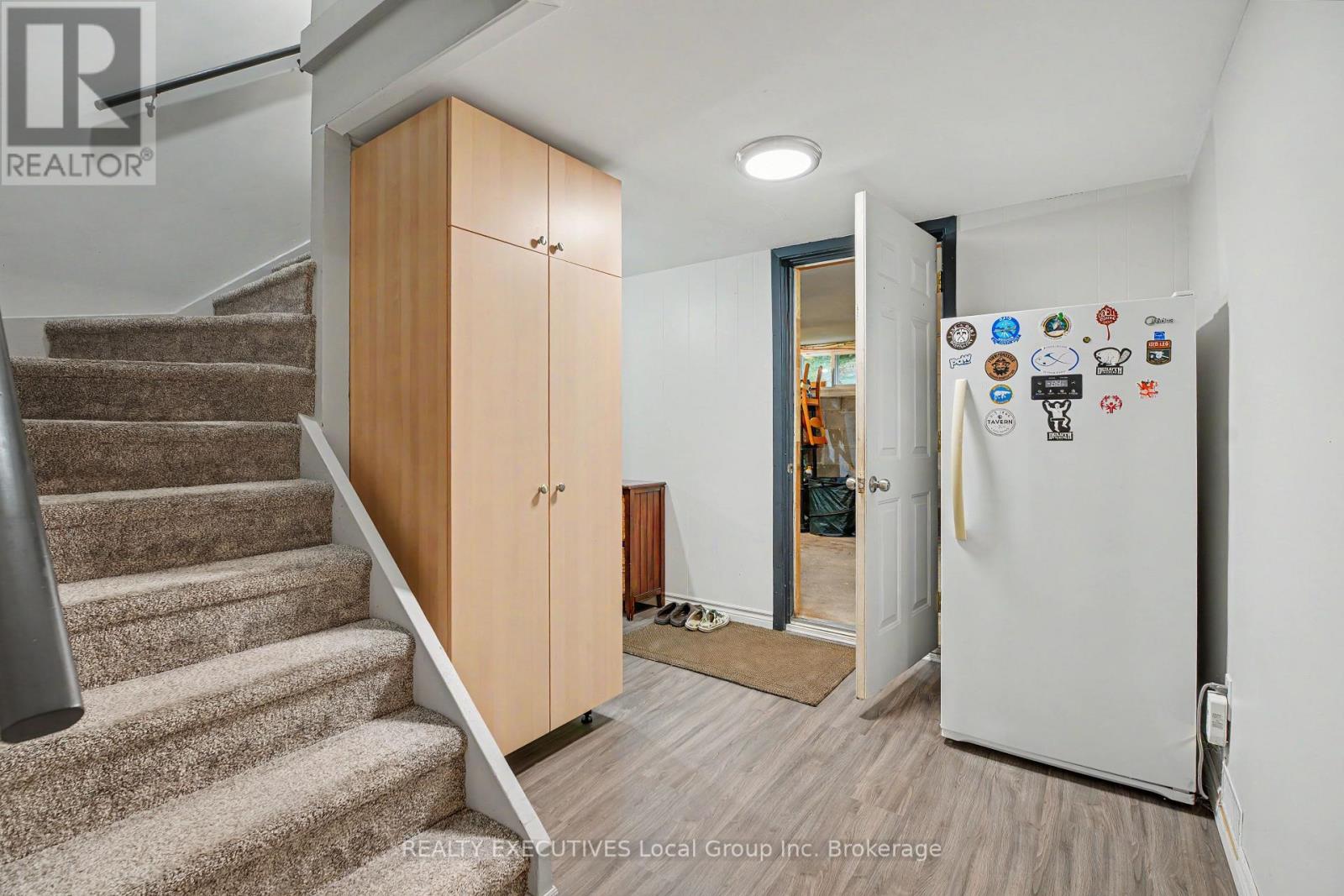 856 Jane Street Property Photo 38
