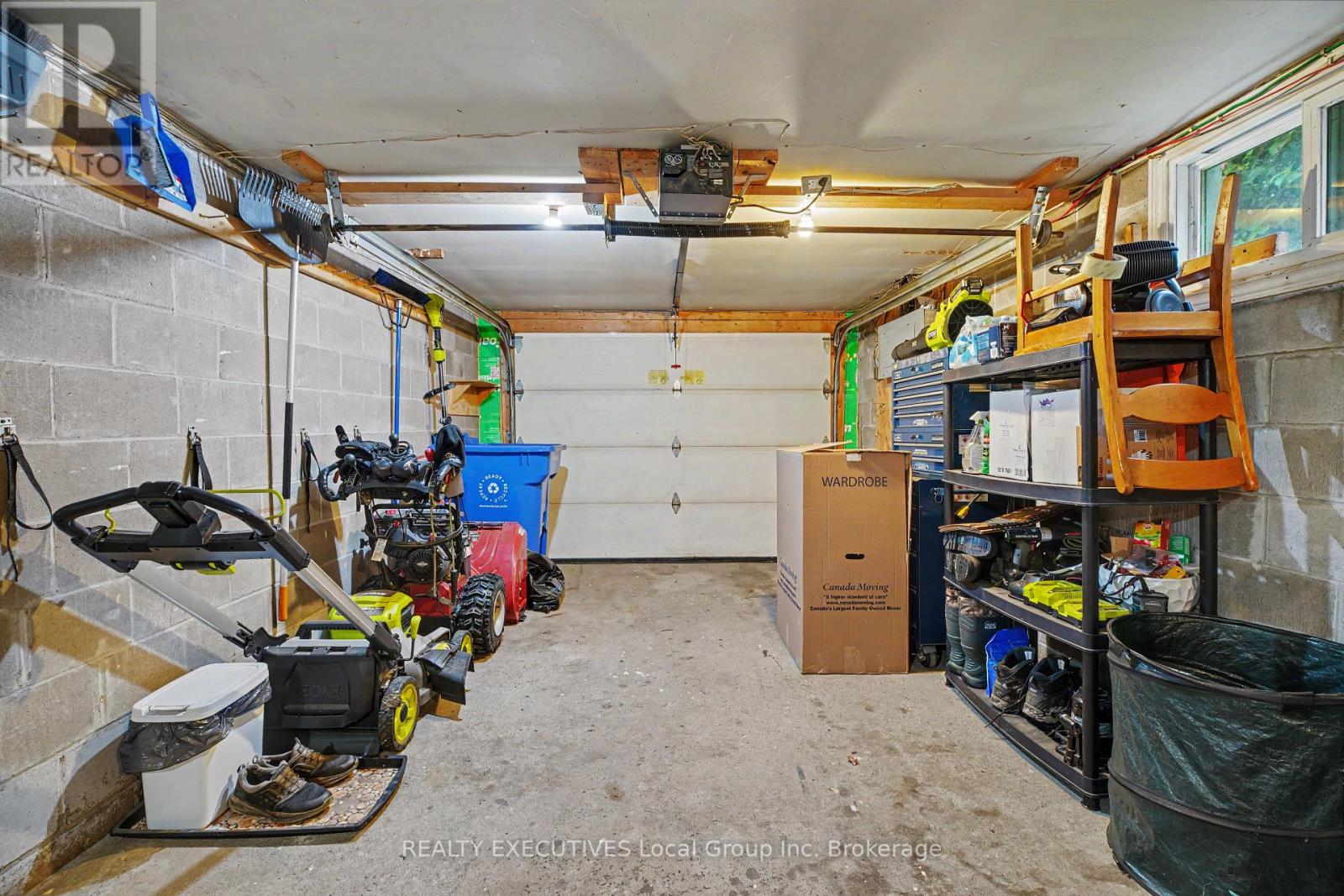 856 Jane Street Property Photo 39