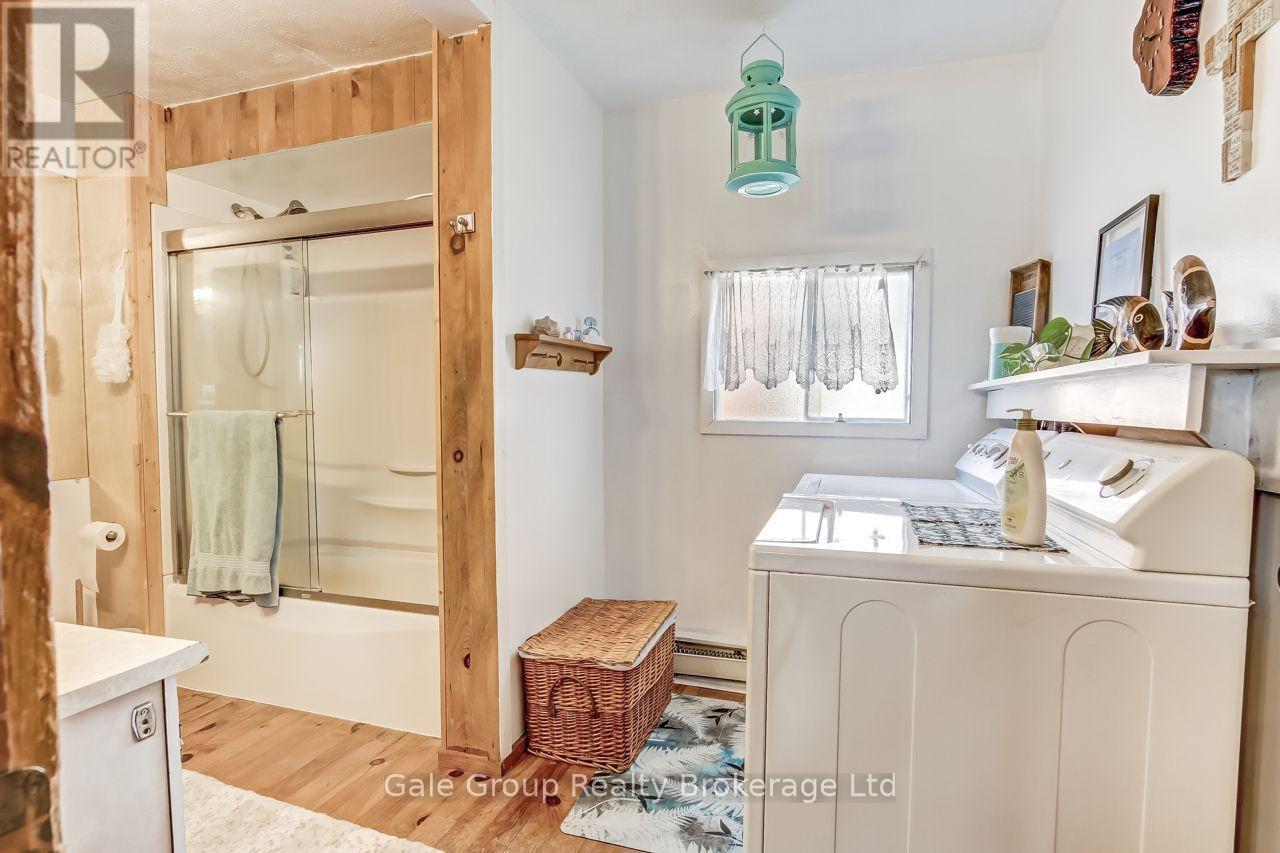 1410 Dundas Street Property Photo 7