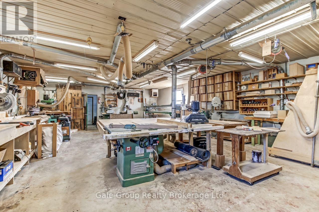 1410 Dundas Street Property Photo 16