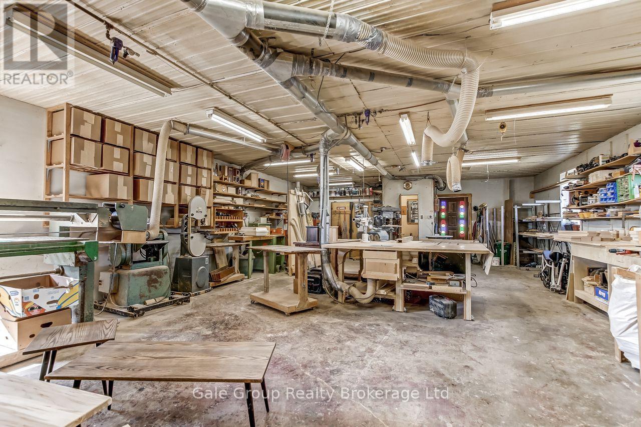 1410 Dundas Street Property Photo 17