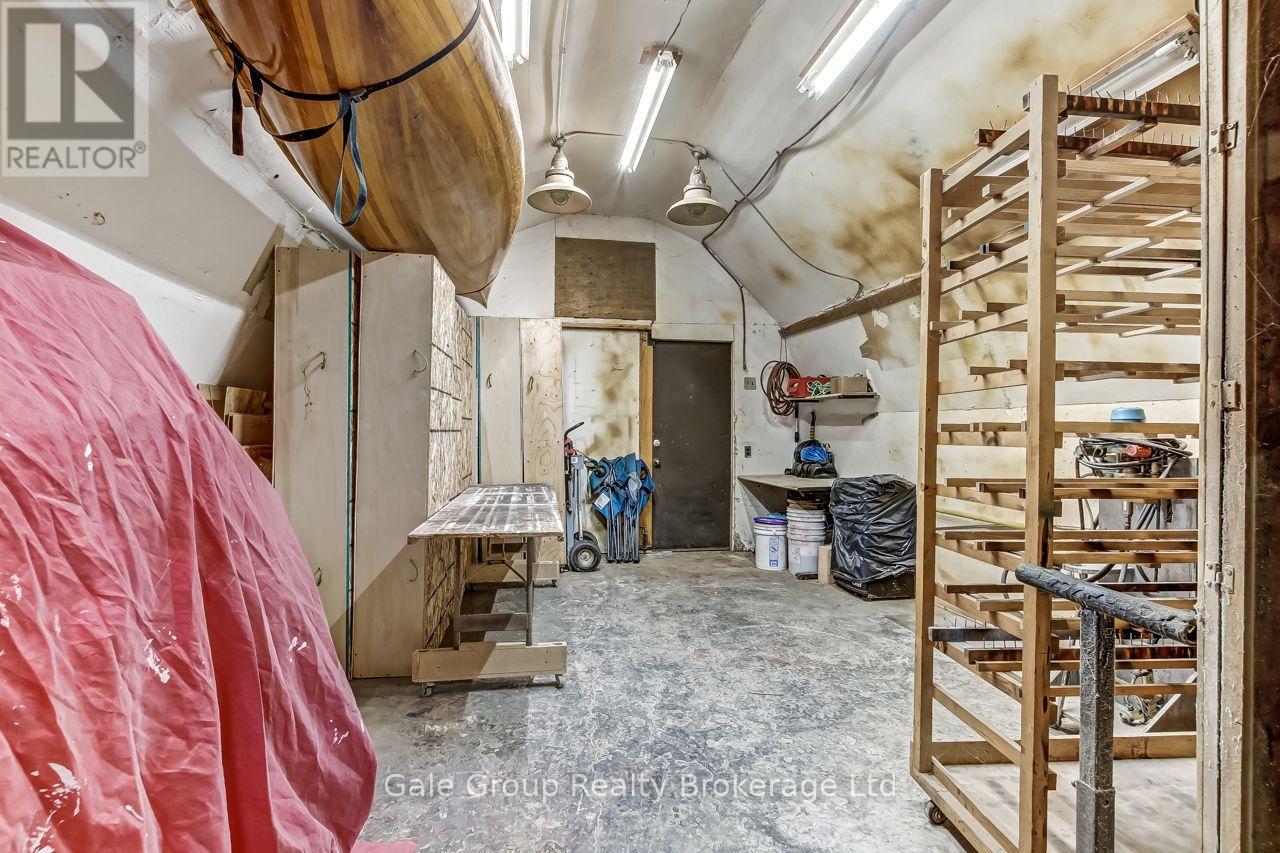 1410 Dundas Street Property Photo 18