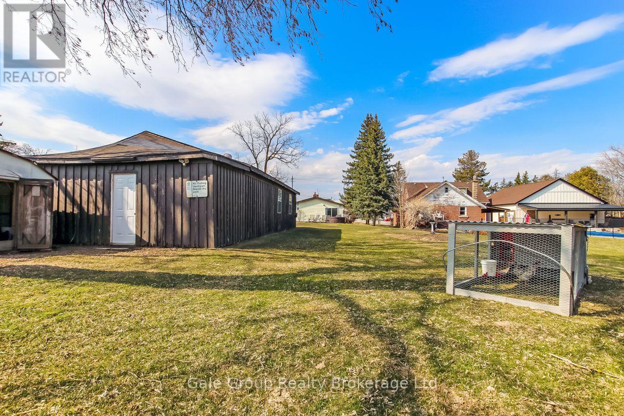 1410 Dundas Street Property Photo 24