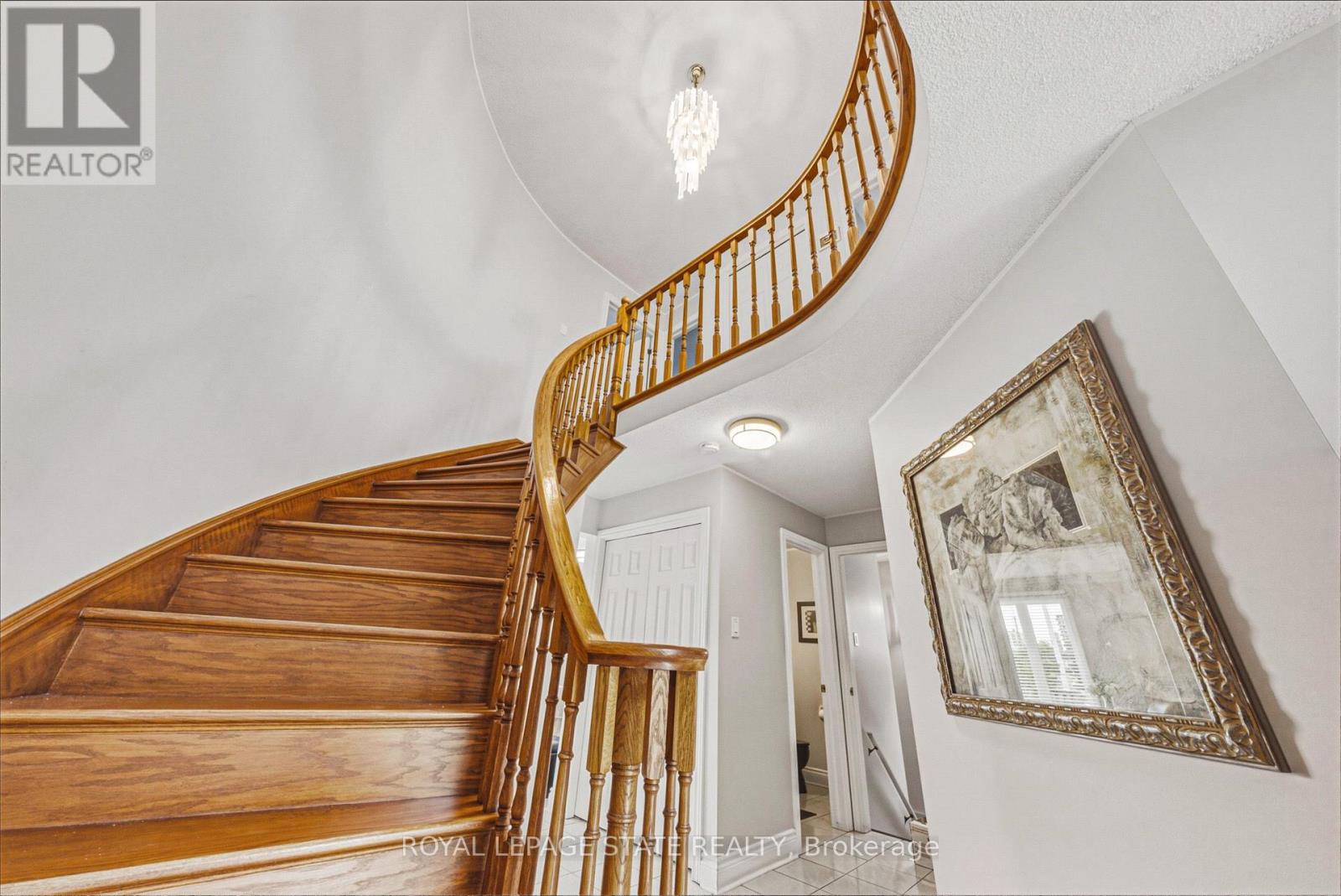 90 Fairington Crescent Property Photo 7