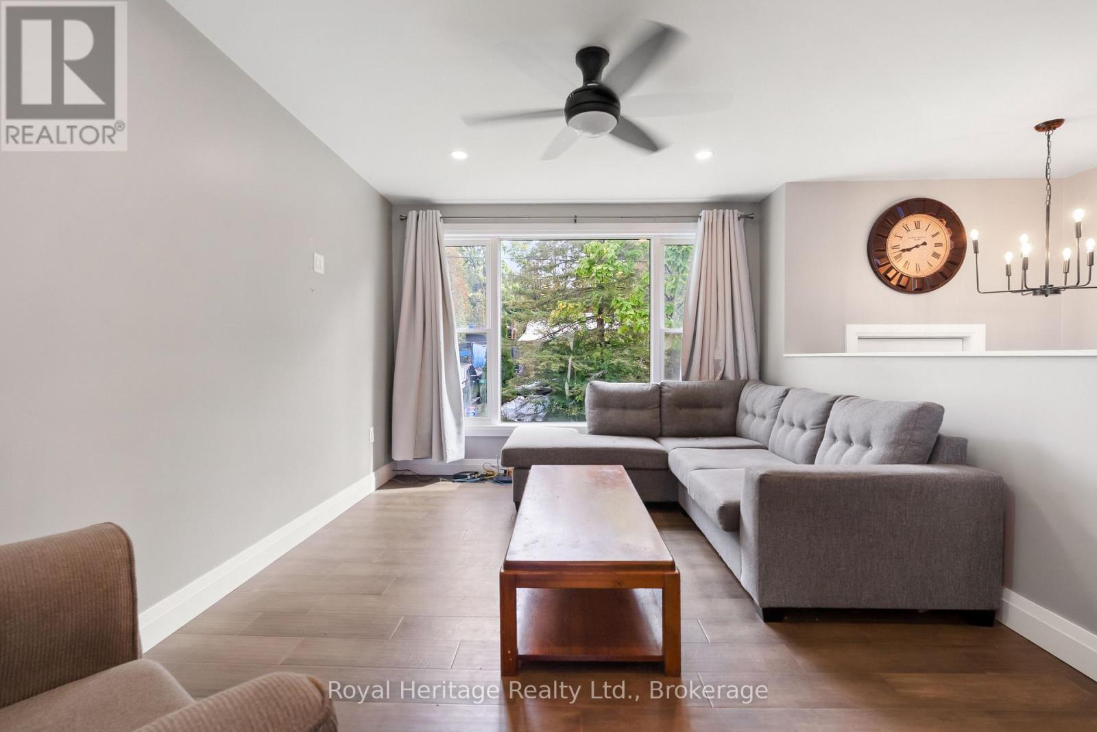 48 Silver Birch Street Property Photo 15