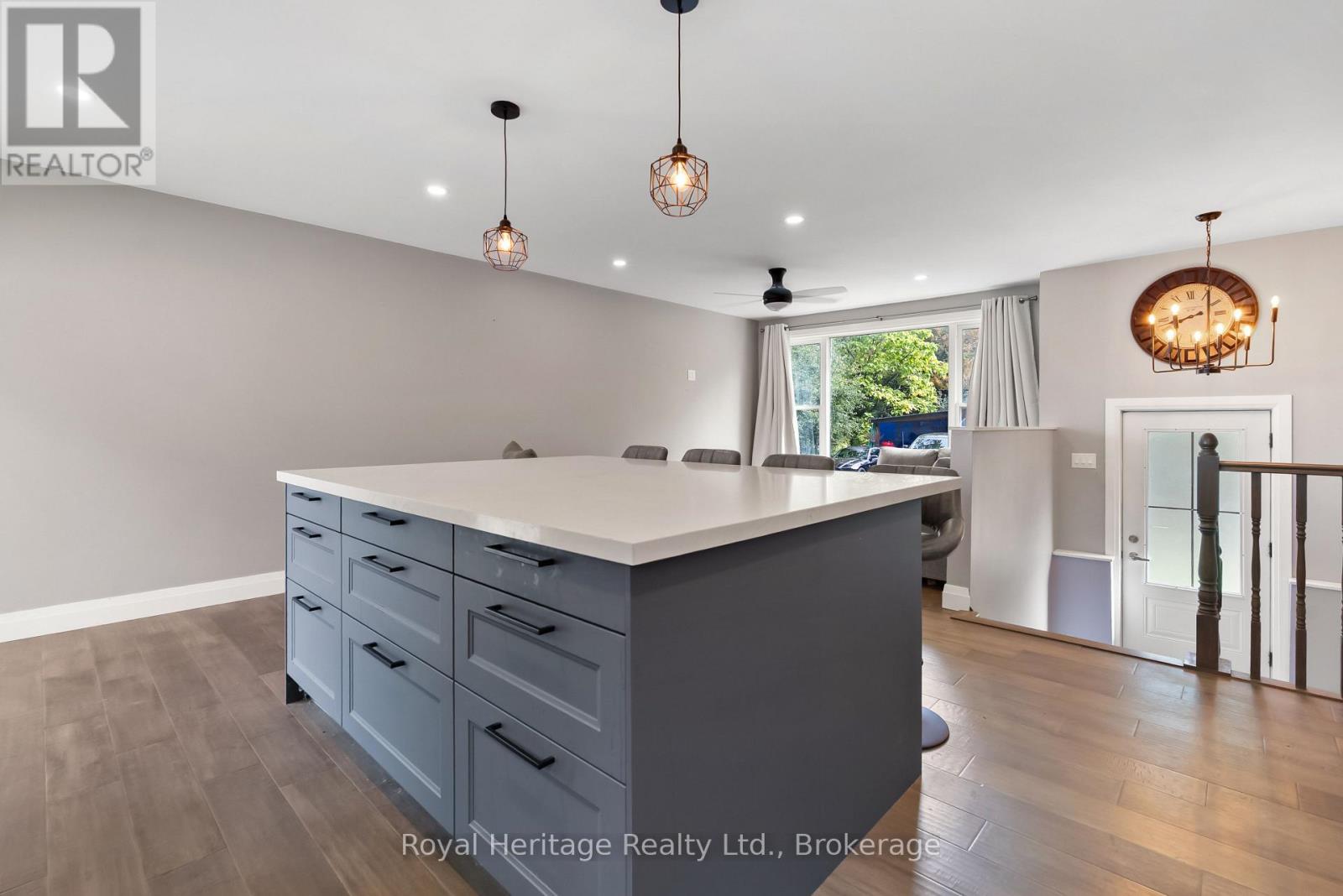 48 Silver Birch Street Property Photo 16