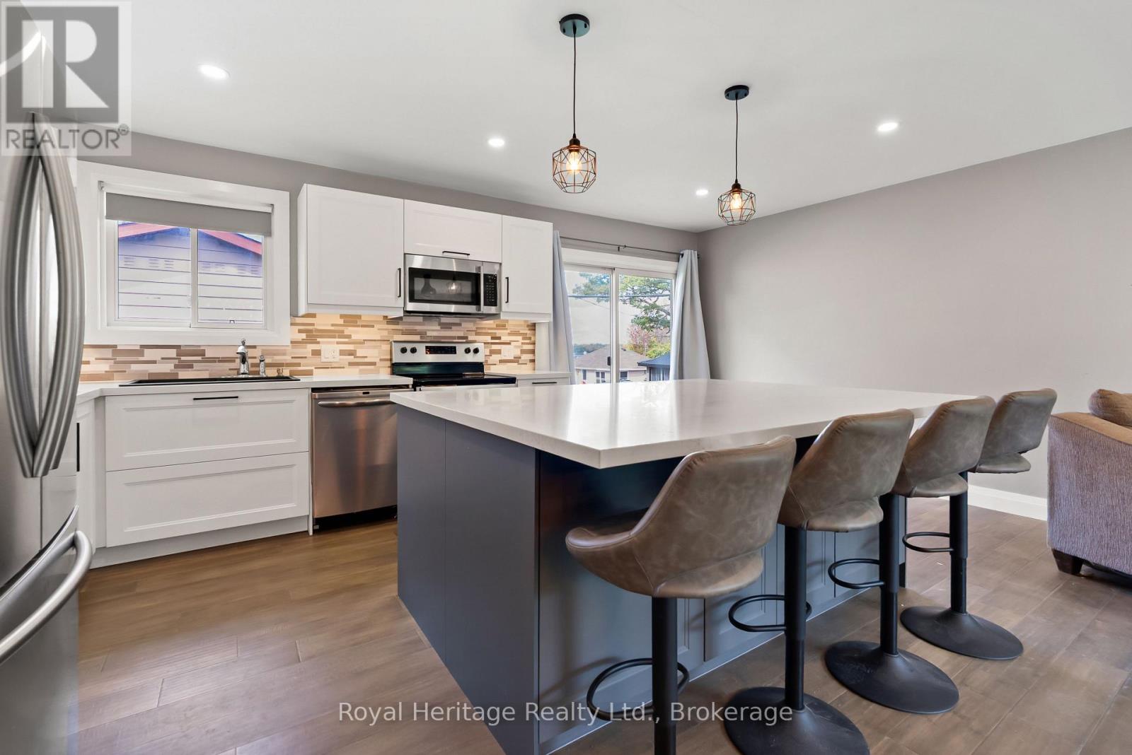48 Silver Birch Street Property Photo 17