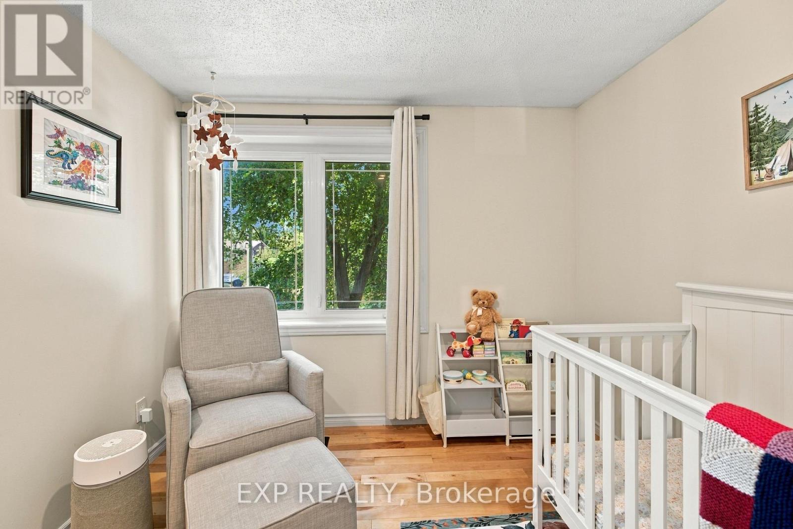 178 Laurentian Drive Property Photo 16