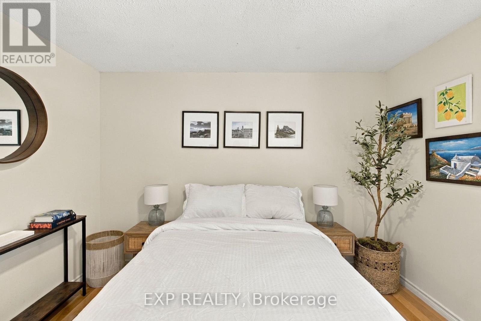178 Laurentian Drive Property Photo 21