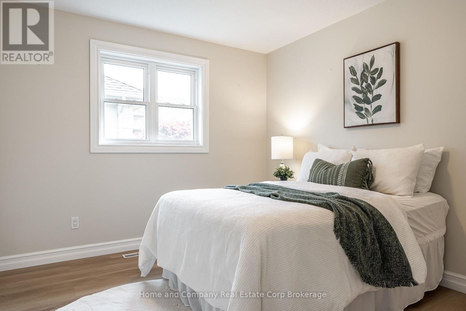 5 Ridgewood Crescent Property Photo 21