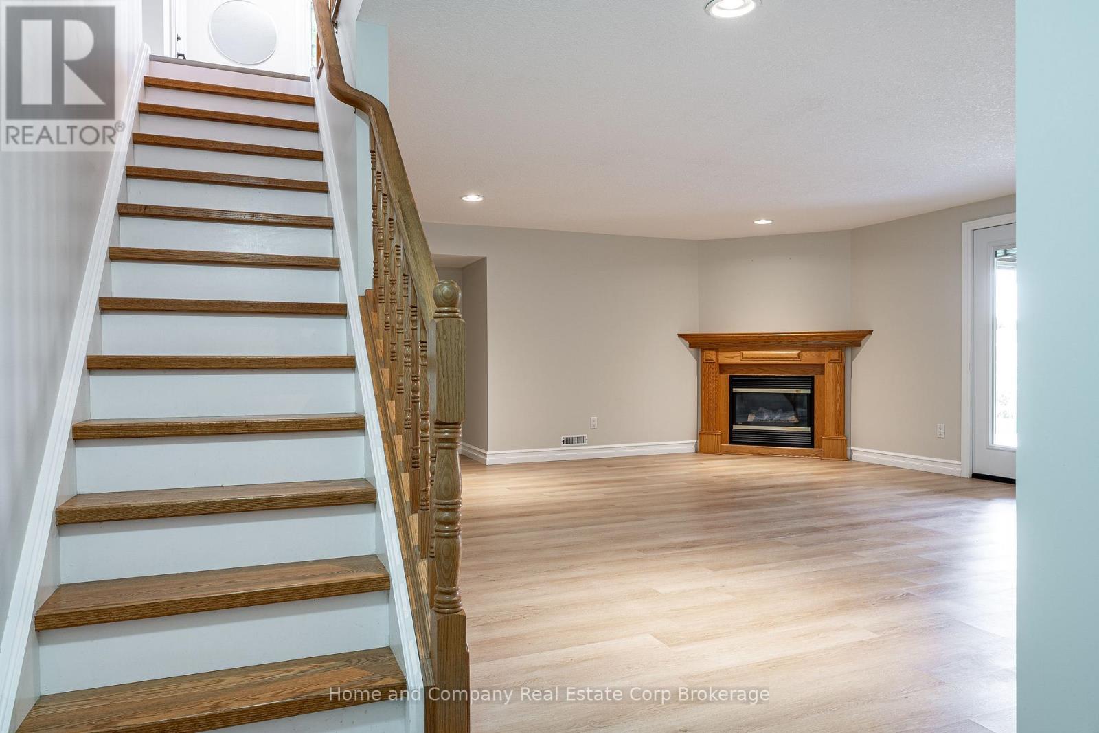 5 Ridgewood Crescent Property Photo 24