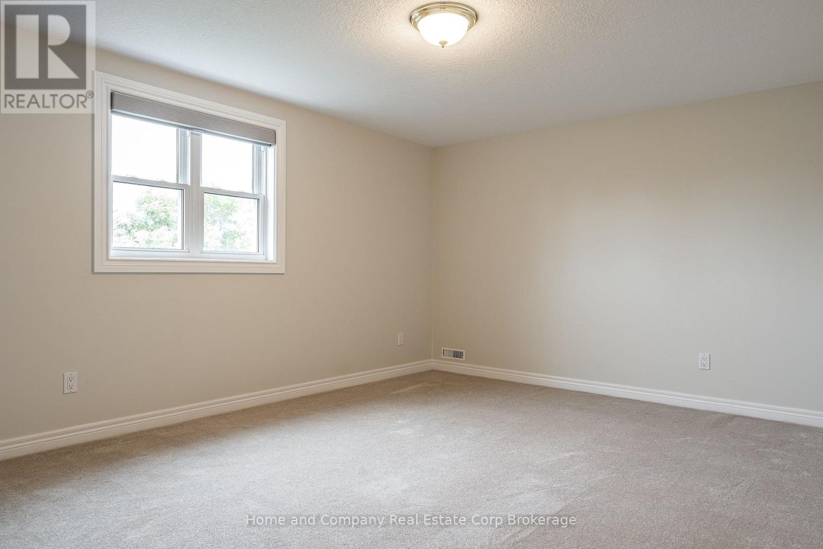 5 Ridgewood Crescent Property Photo 29