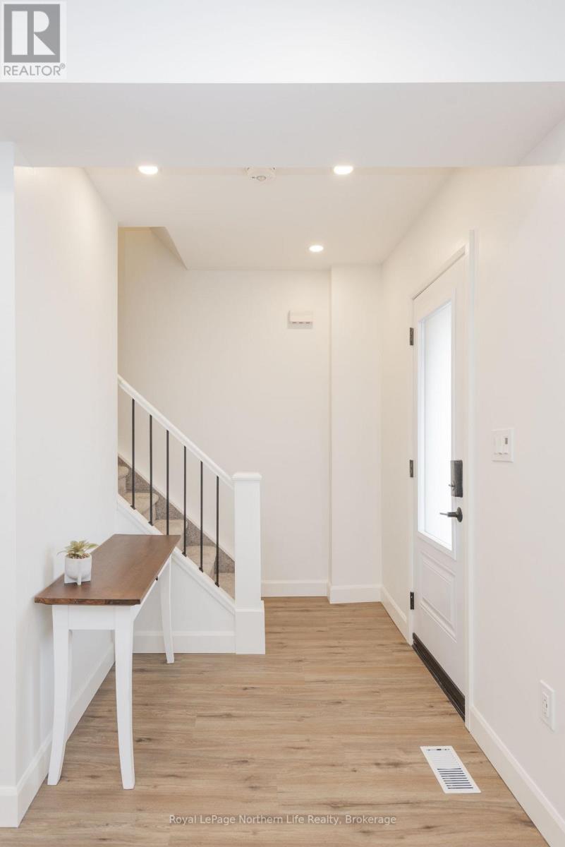 253 Second Avenue W Property Photo 11