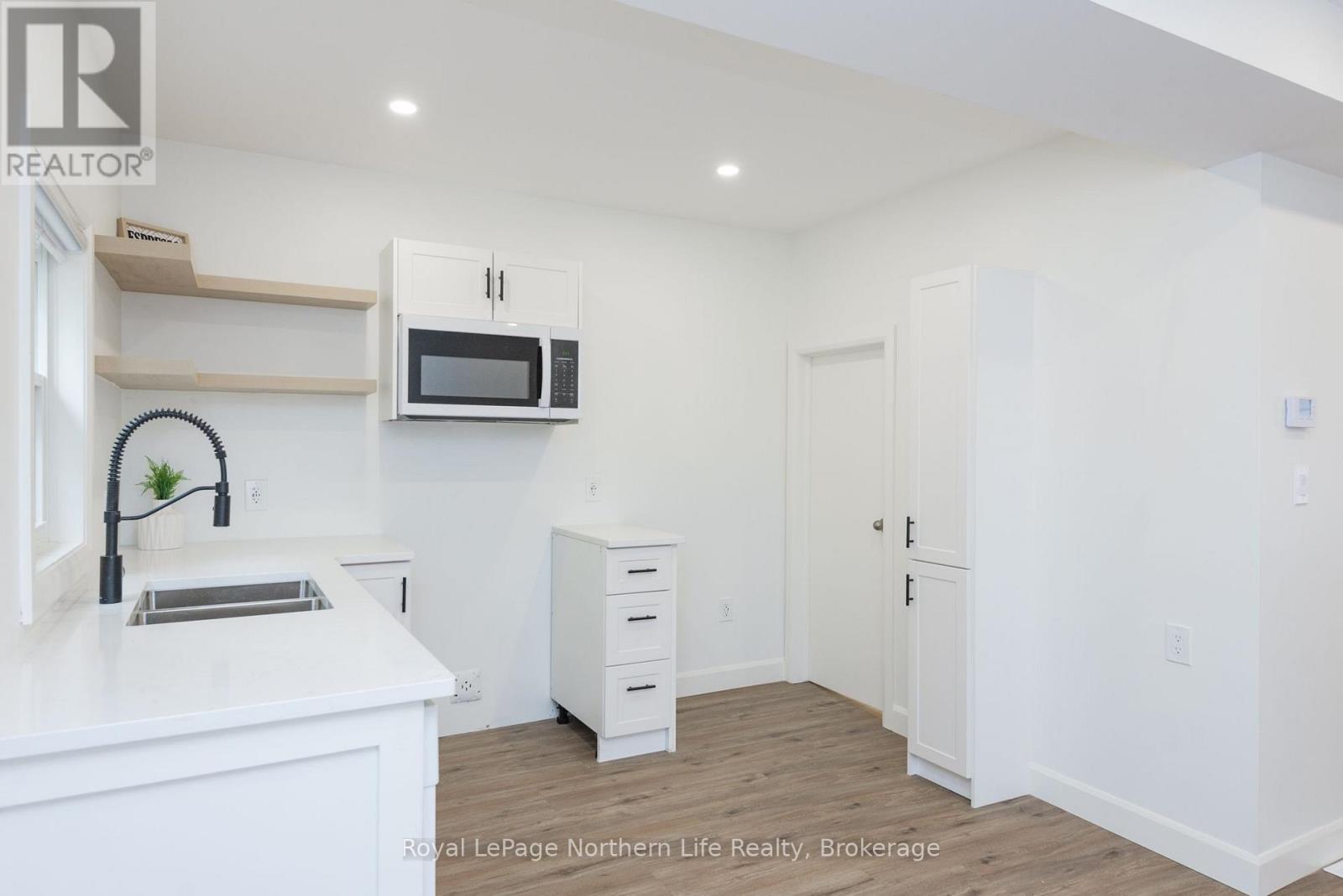 253 Second Avenue W Property Photo 18