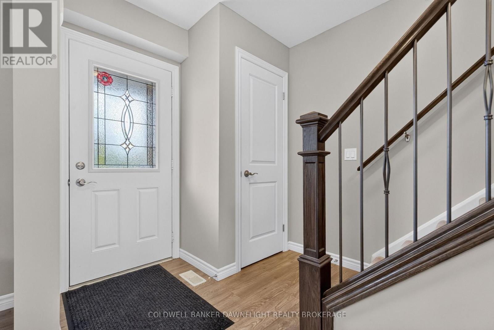 83 - 1061 Eagletrace Drive Property Photo 4