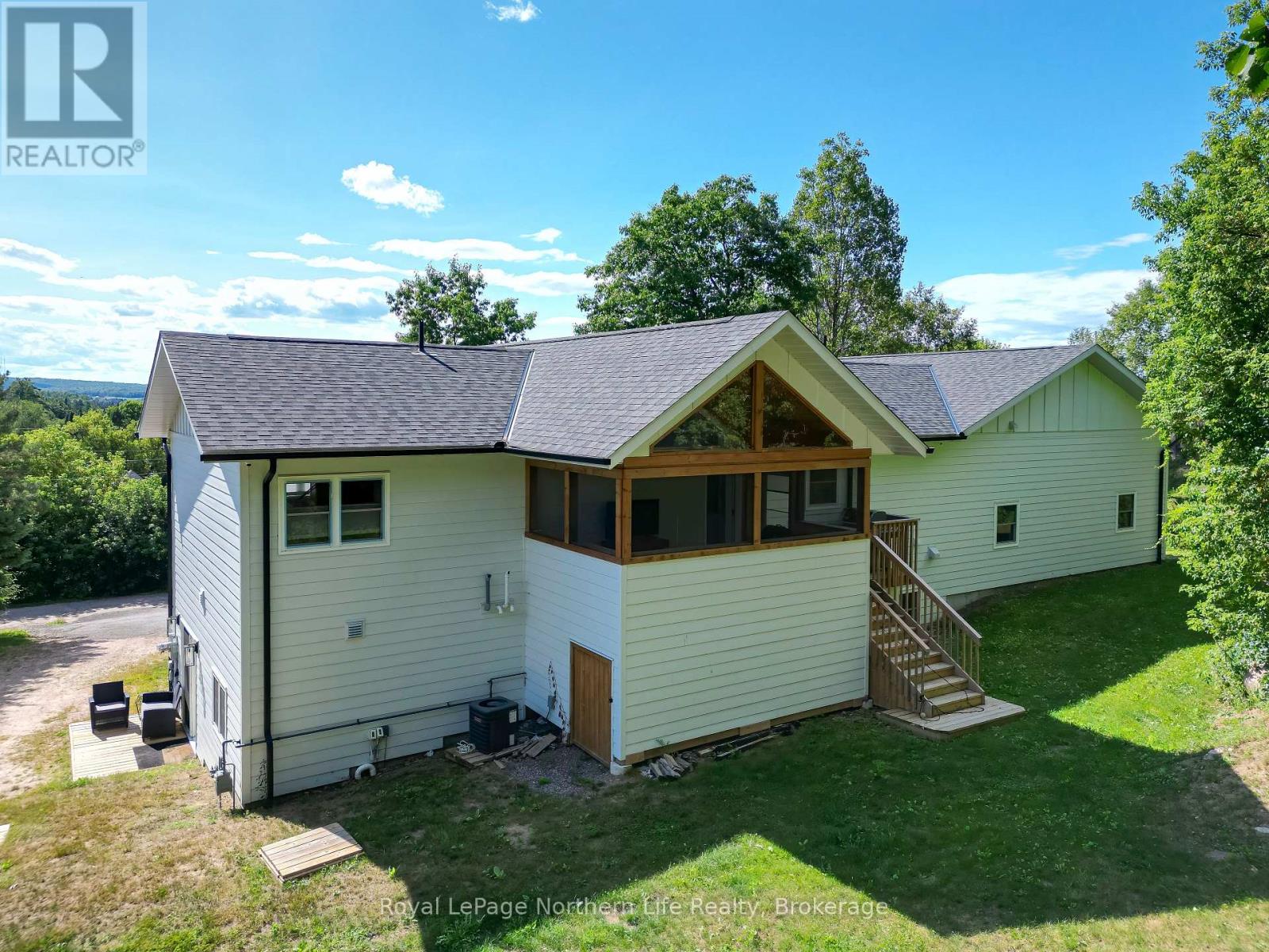 90 Young Drive Property Photo 2