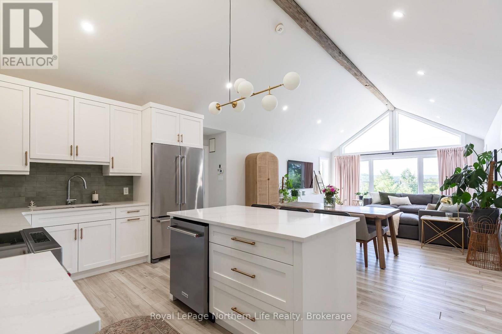 90 Young Drive Property Photo 18